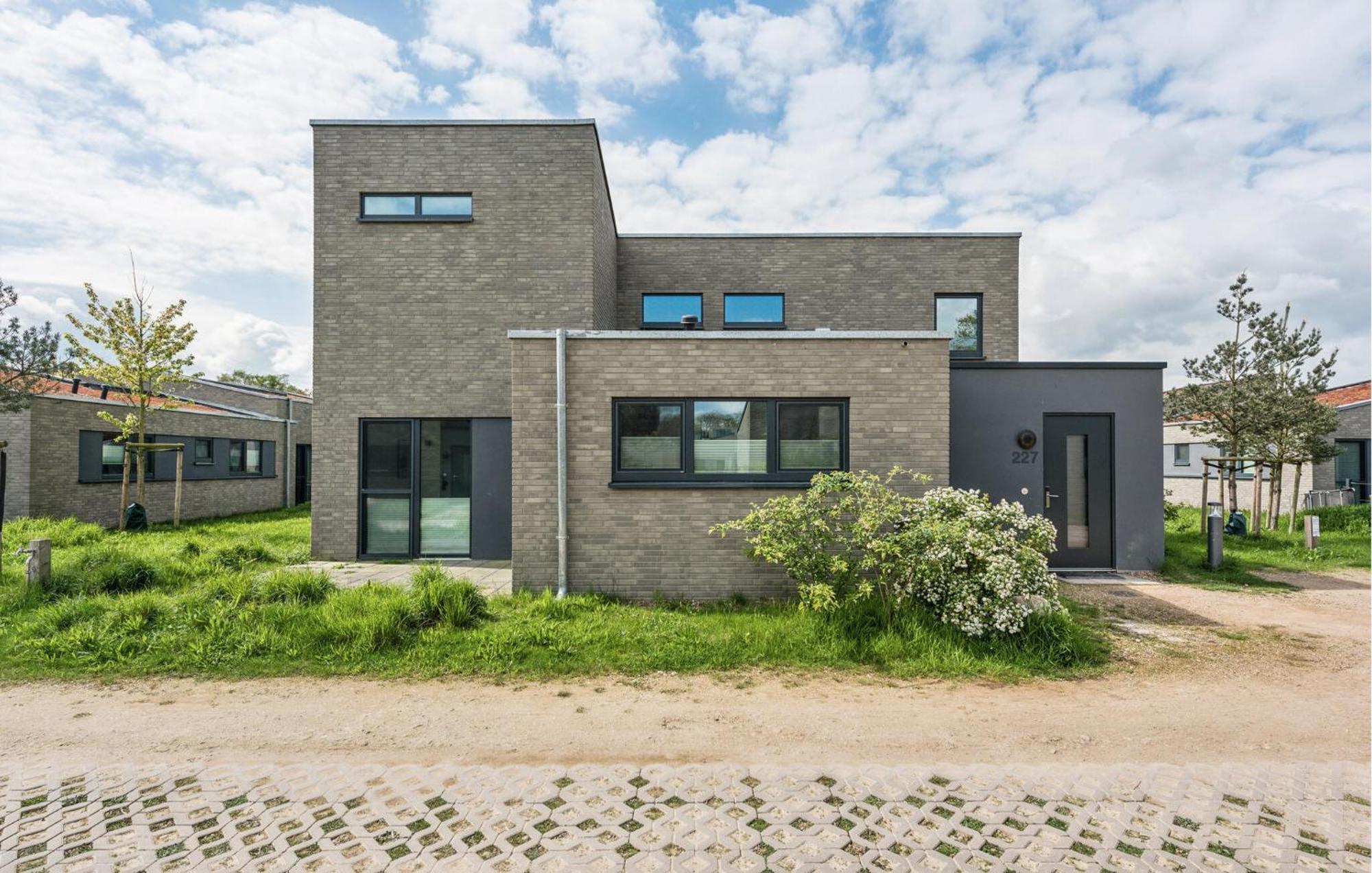 Cozy Home In Lembruch-Duemmer See With Sauna 외부 사진