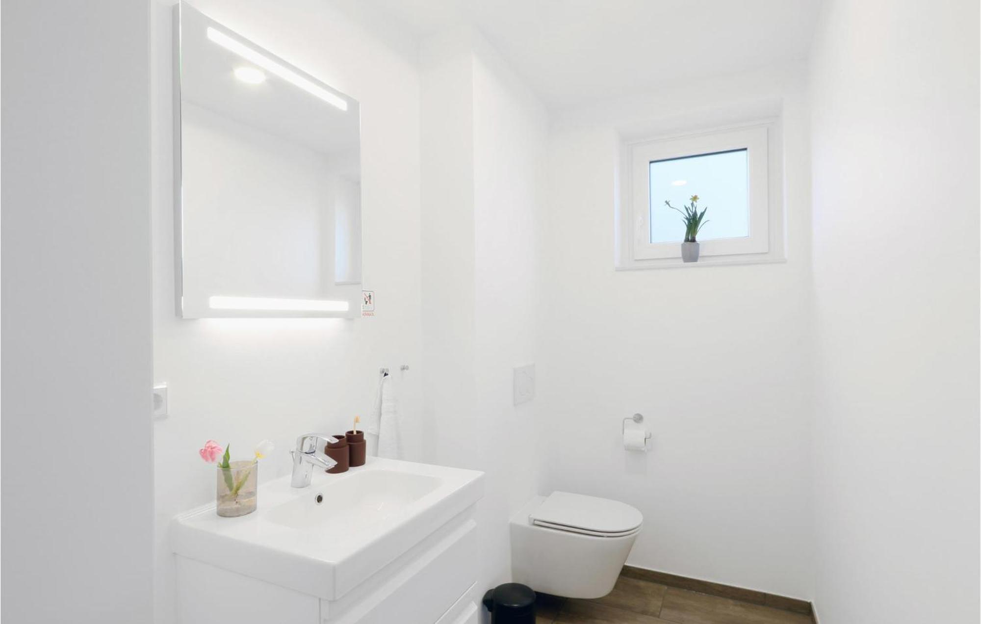 Cozy Home In Lembruch-Duemmer See With Sauna 외부 사진
