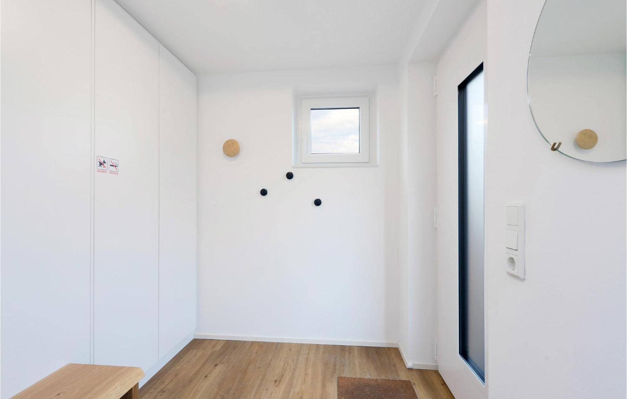 Cozy Home In Lembruch-Duemmer See With Sauna 외부 사진